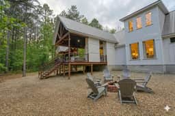 New! Twisted Wildflower! Spa, Fire-pit, Foosball!