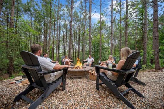 New! The Silo! Hot Tub, Sauna, Game Room, Swings!