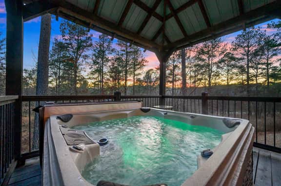 New! Eagle Hollow! Hot Tub-Arcade-Foosball-Firepit